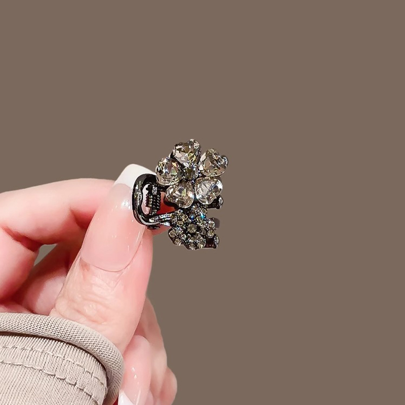 Exquisite Rhinestone Flower Sm - Hi Tech Accessories review and price